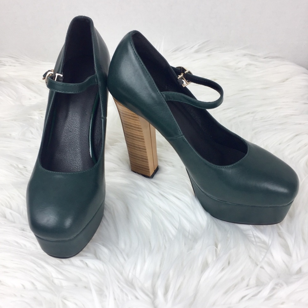 Vero Cuoio Green Leather Mary Jane Platforms